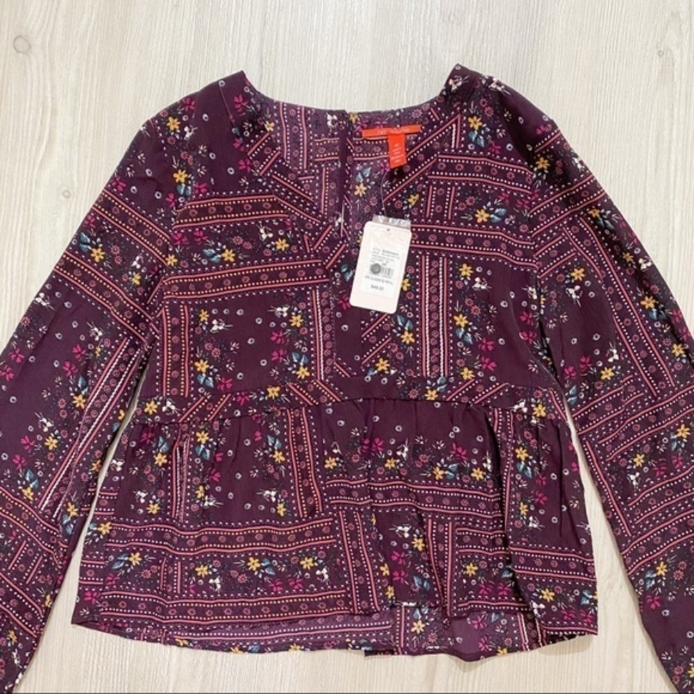 NWT Chelsea & Violet longsleeves floral - Picture 3 of 3